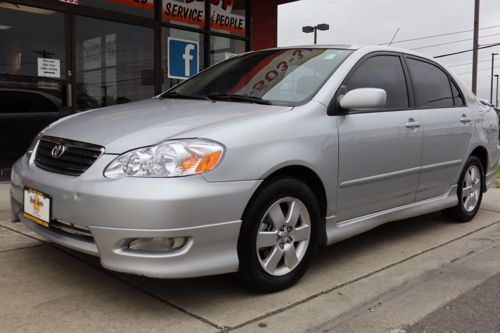 2005 Toyota Corolla Image 2