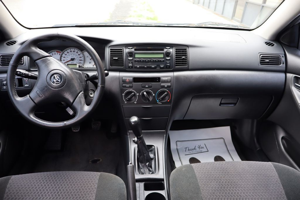 2005 Toyota Corolla Image 11