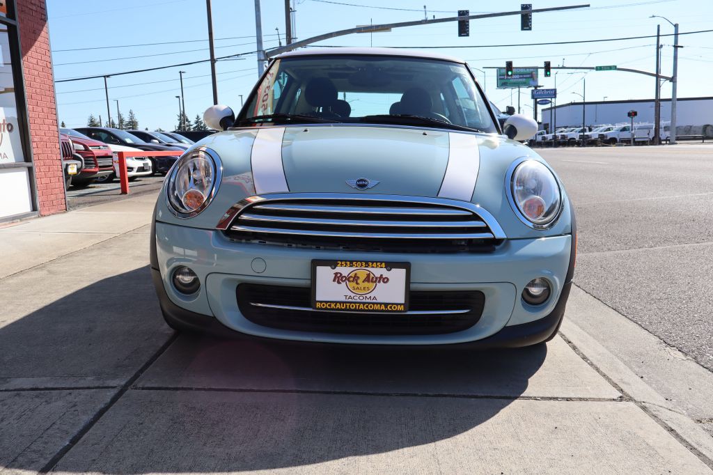 2012 MINI Cooper Image 3