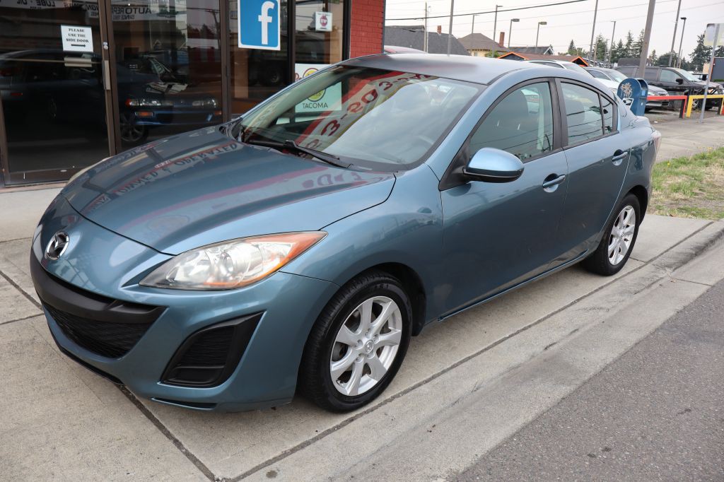 2010 Mazda Mazda3 Image 2
