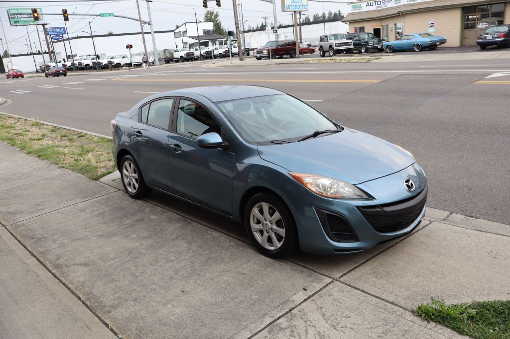 2010 Mazda Mazda3 Image 4