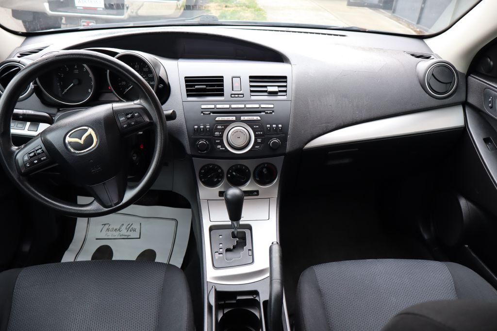 2010 Mazda Mazda3 Image 11
