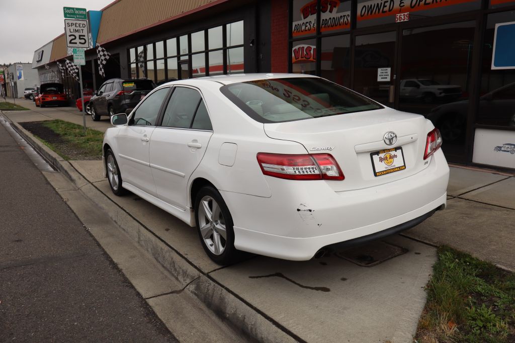2011 Toyota Camry Image 8