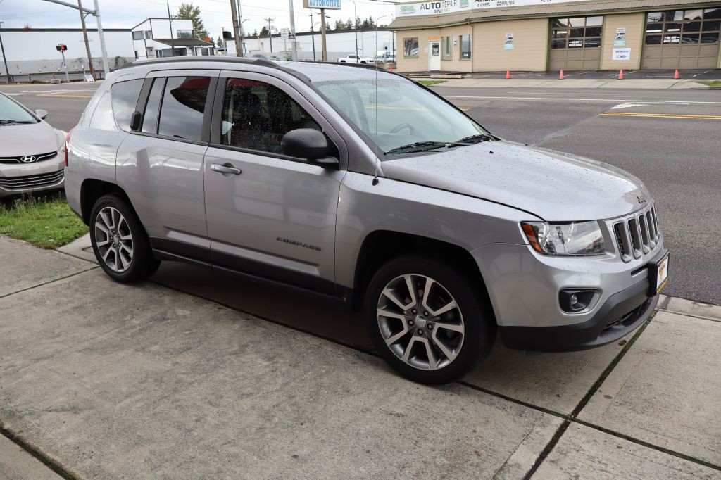 2017 Jeep Compass Image 5