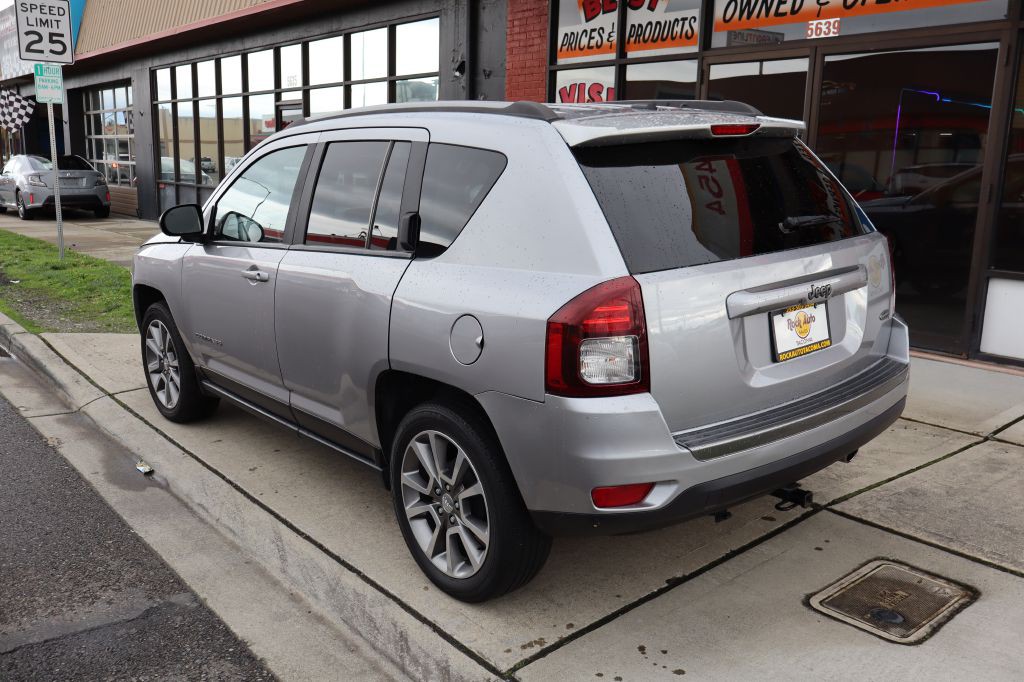 2017 Jeep Compass Image 8