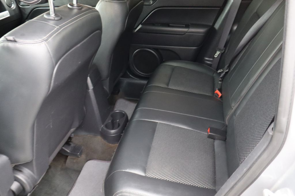 2017 Jeep Compass Image 10