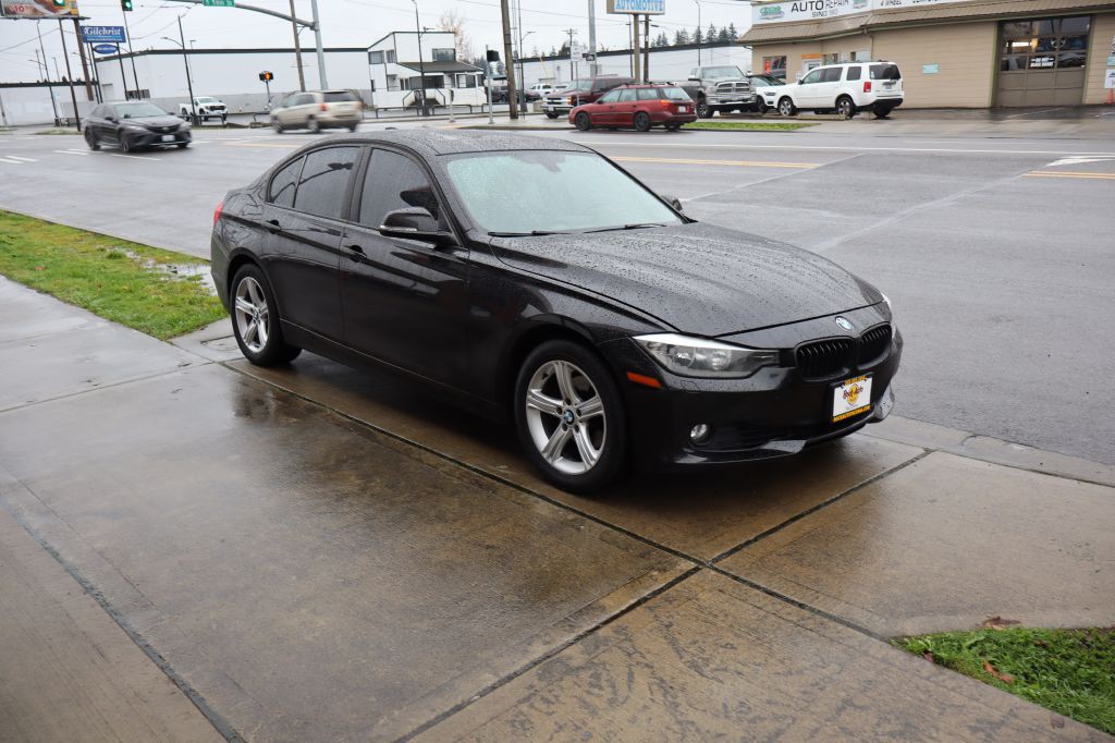 2014 BMW 3 Series Image 4