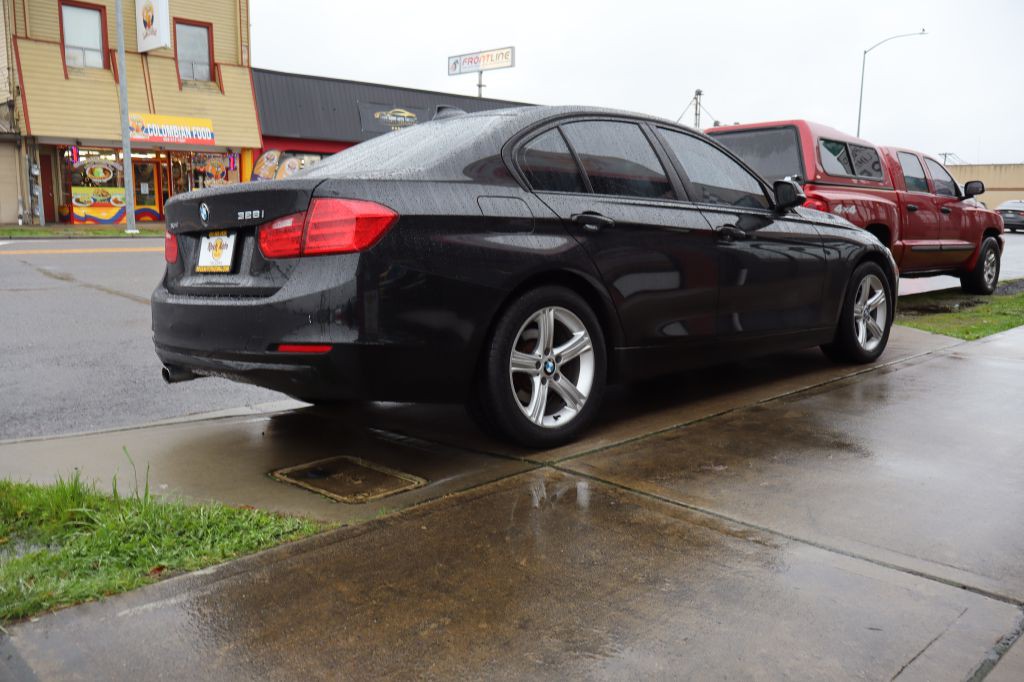 2014 BMW 3 Series Image 5