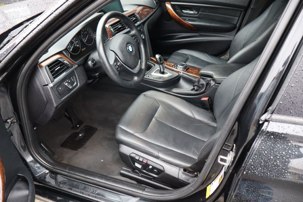 2014 BMW 3 Series Image 8