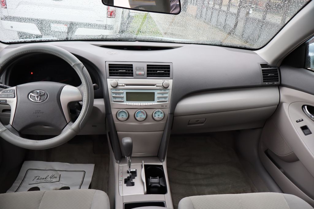 2009 Toyota Camry Image 11
