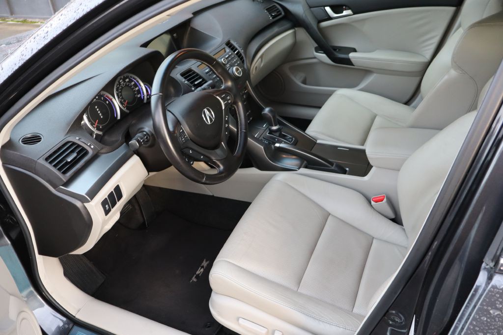 2012 Acura TSX Image 9