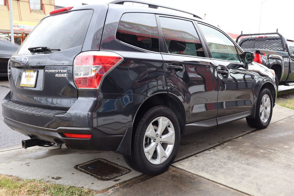 2016 Subaru Forester Image 5