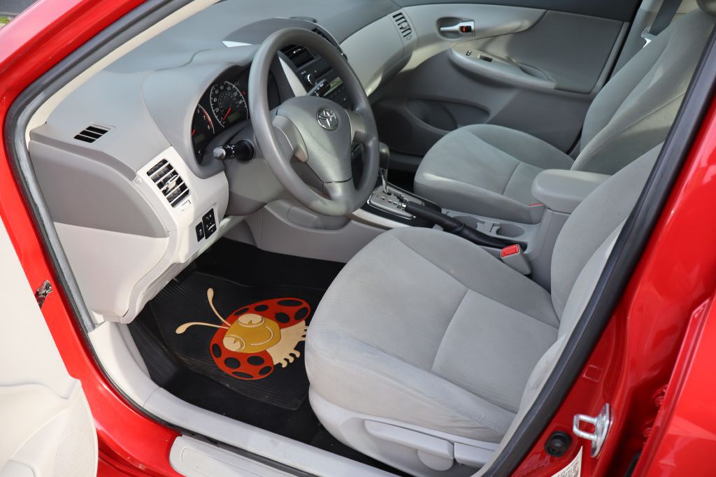 2010 Toyota Corolla Image 9