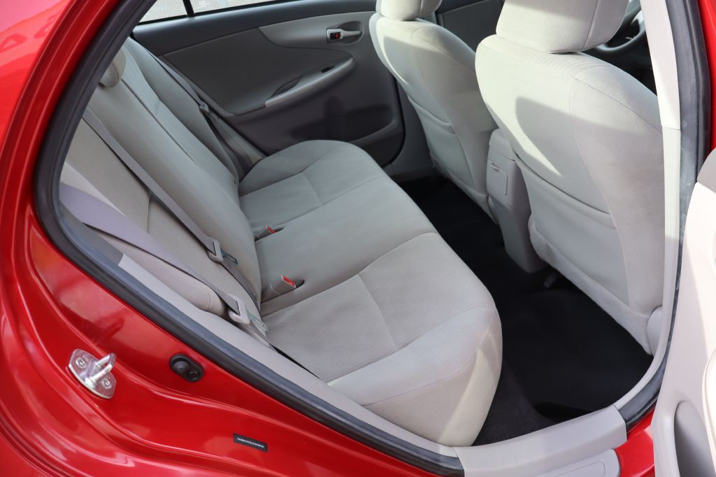 2010 Toyota Corolla Image 12