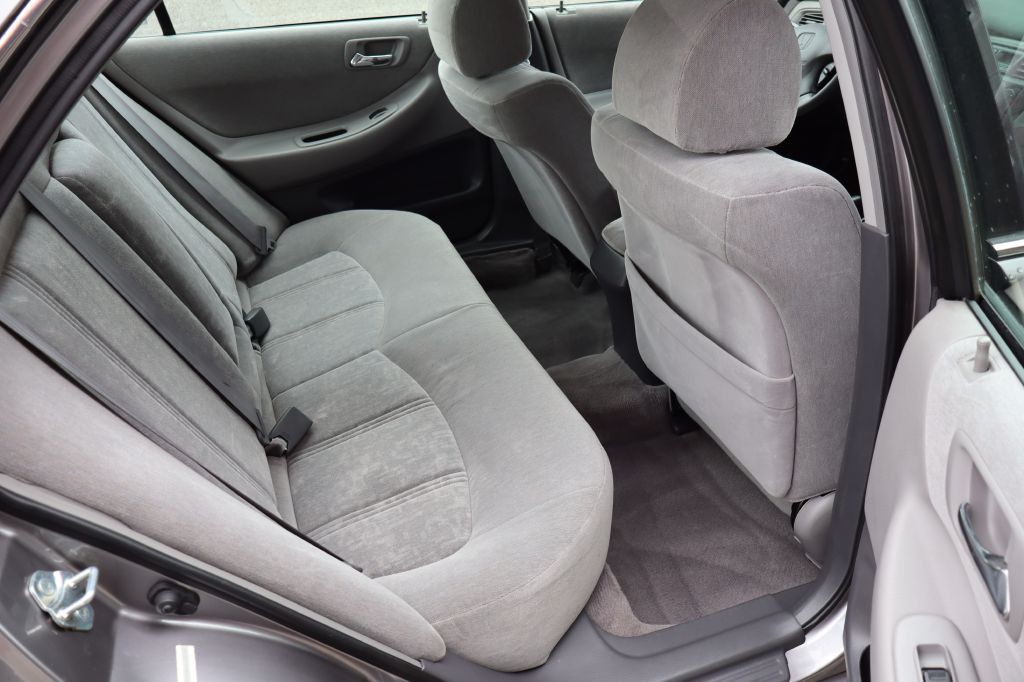 2000 Honda Accord Image 11