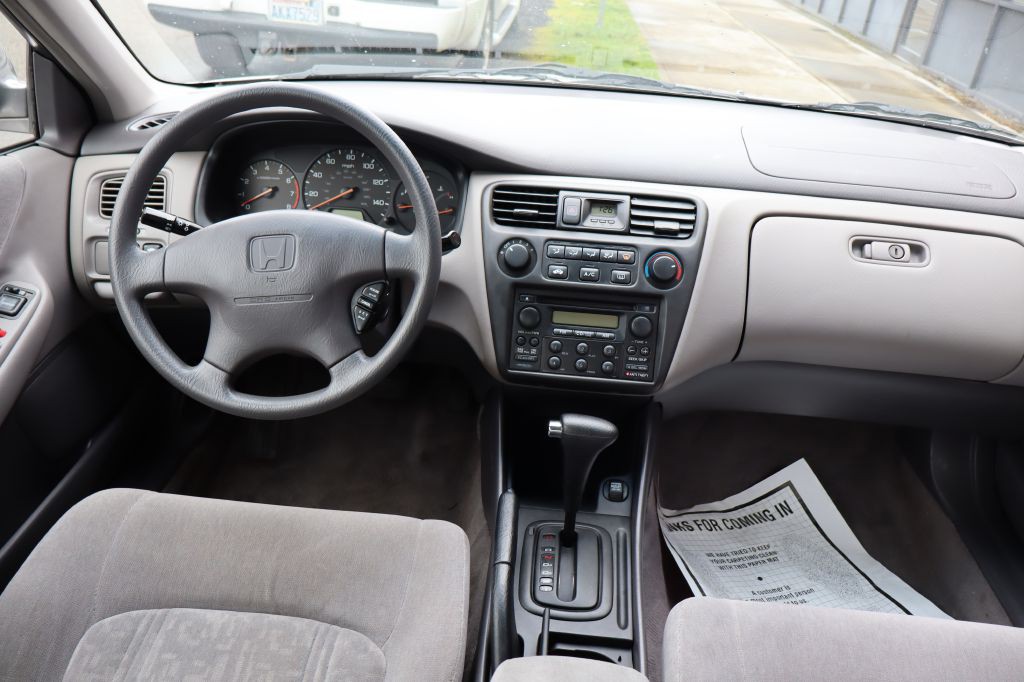 2000 Honda Accord Image 13