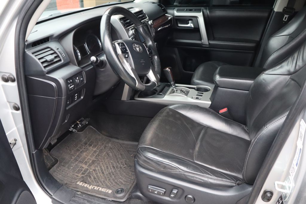2014 Toyota 4Runner Image 9