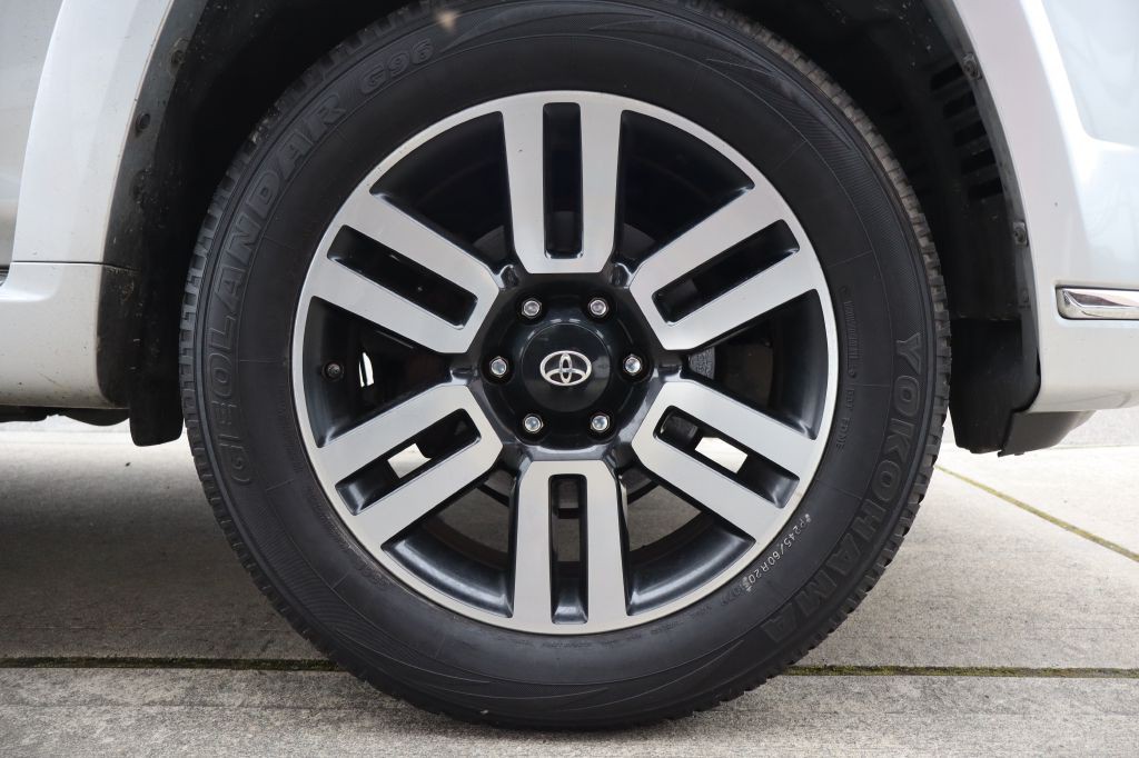 2014 Toyota 4Runner Image 15