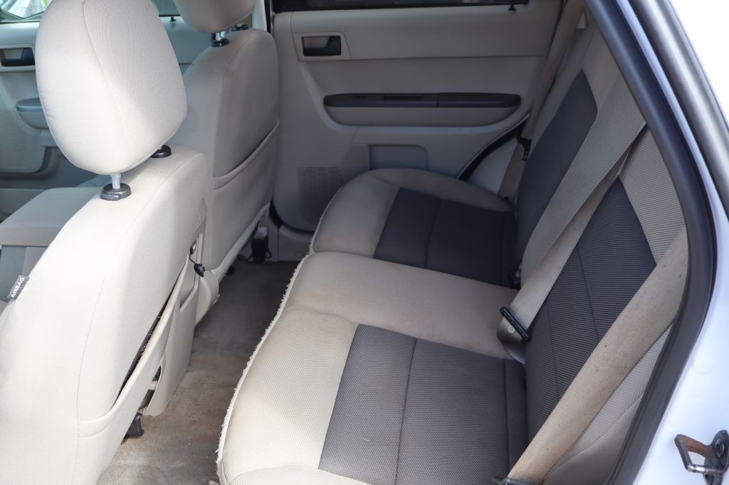 2008 Ford Escape Image 11
