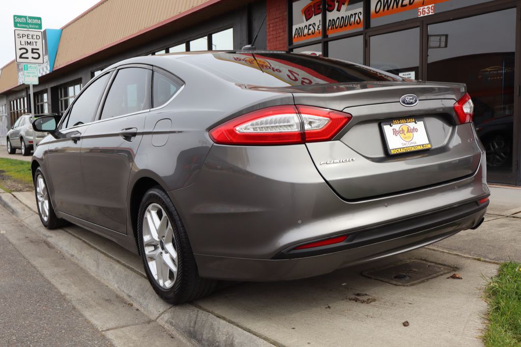 2014 Ford Fusion Image 8