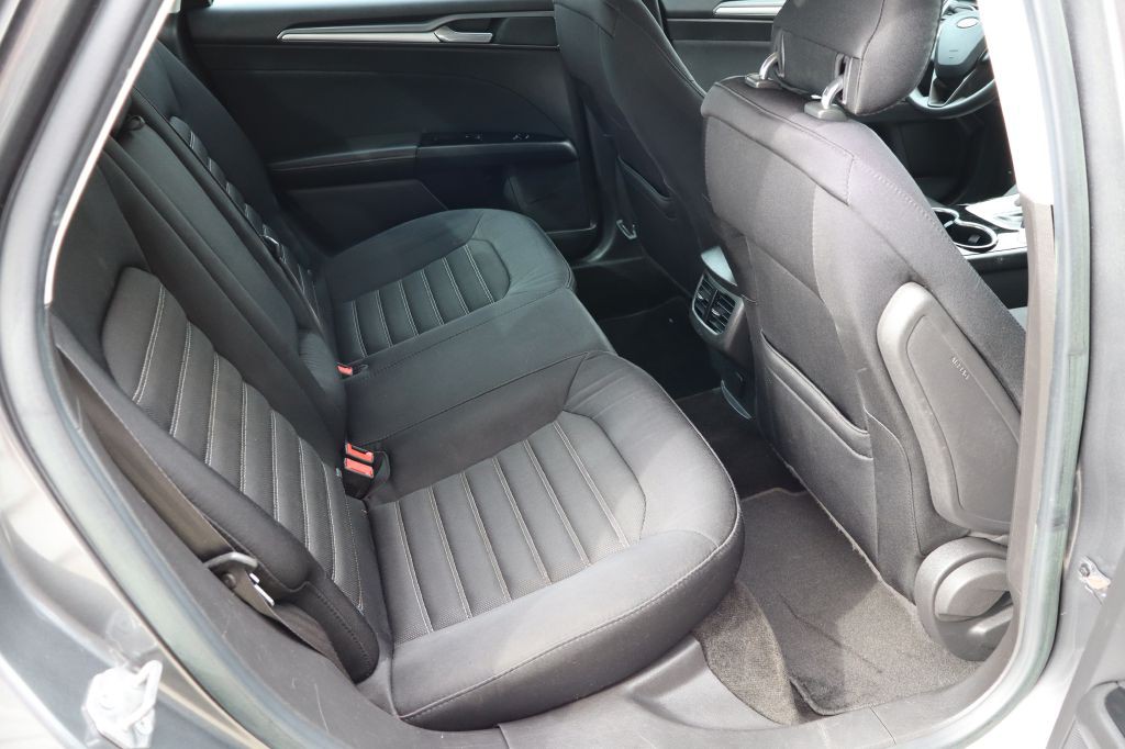 2014 Ford Fusion Image 12