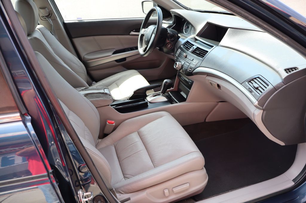 2010 Honda Accord Image 13