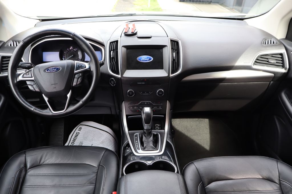 2016 Ford Edge Image 11