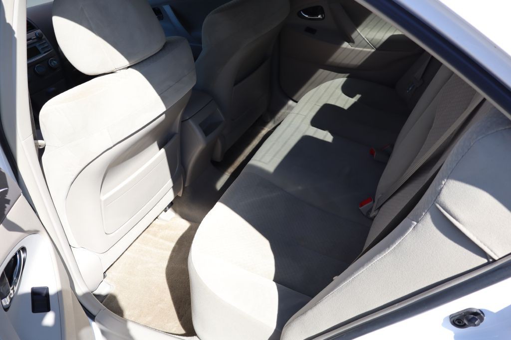 2009 Toyota Camry Image 10