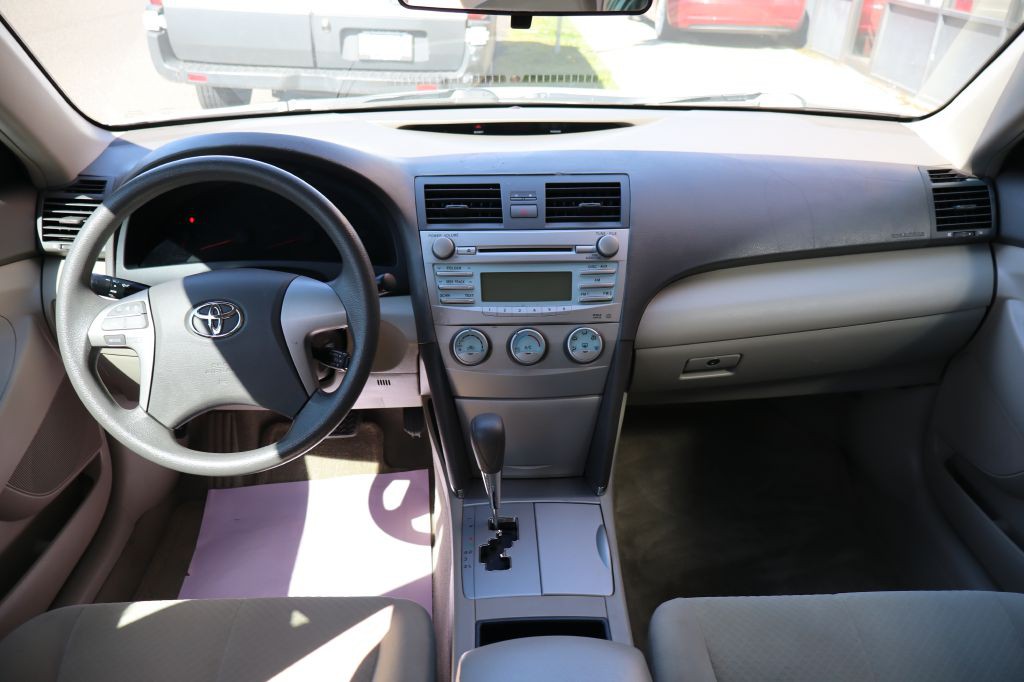 2009 Toyota Camry Image 11