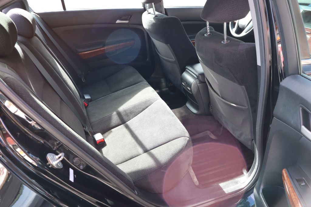 2012 Honda Accord Image 12