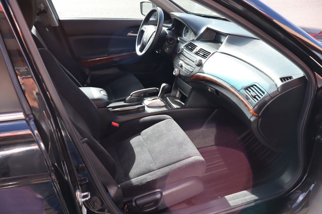 2012 Honda Accord Image 13