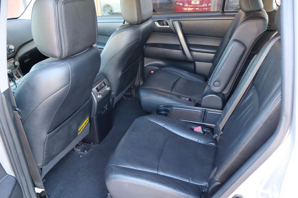 2009 Toyota Highlander Image 10