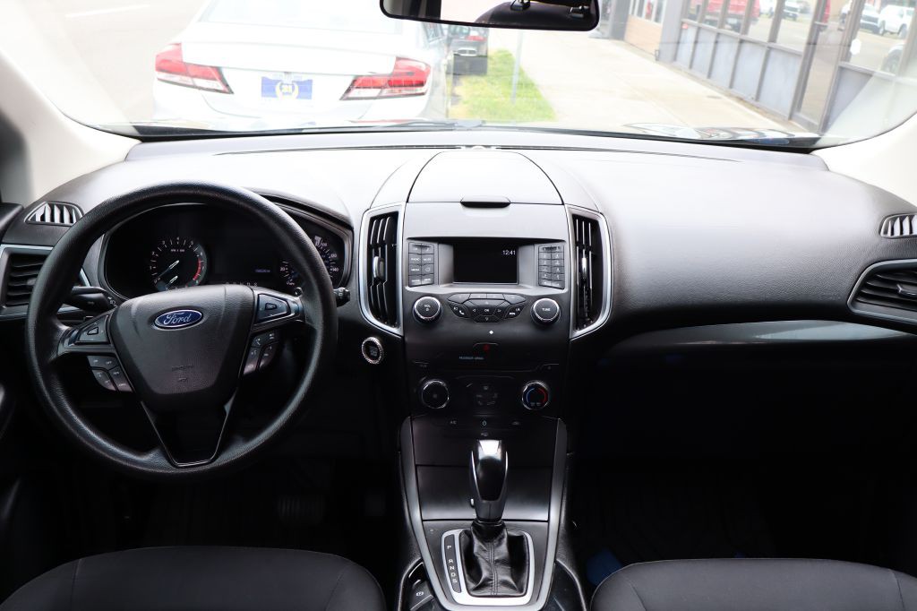 2015 Ford Edge Image 11