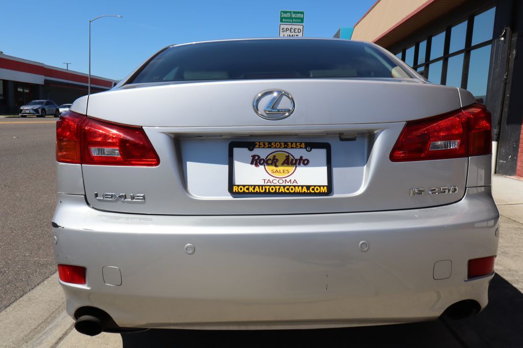 2007 Lexus IS Image 7