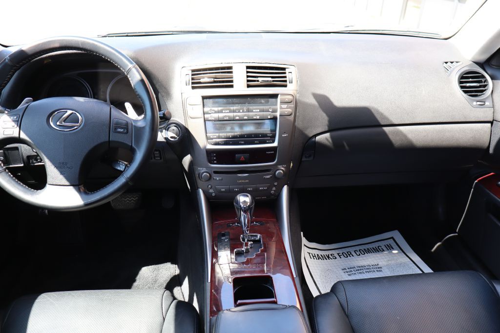 2007 Lexus IS Image 11