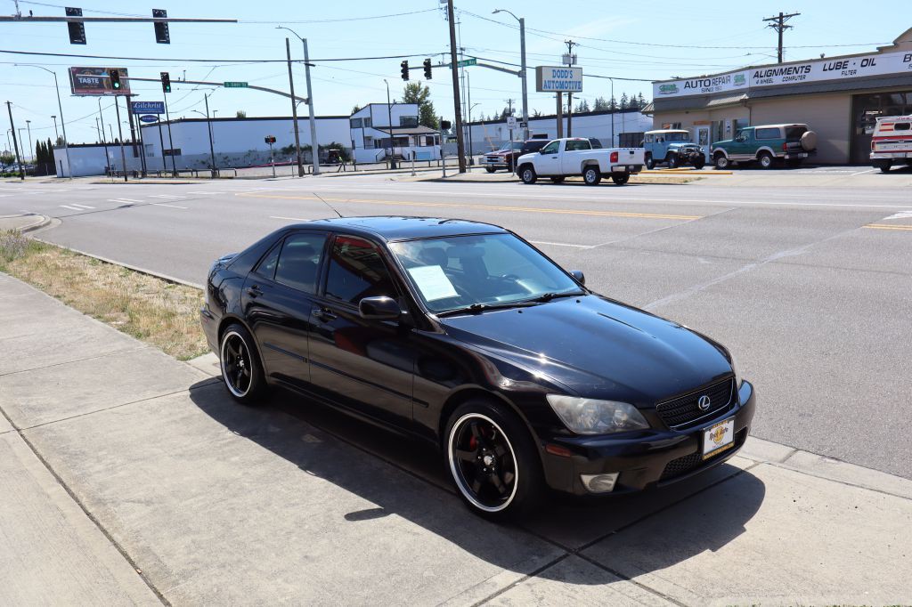 2004 Lexus IS Image 4