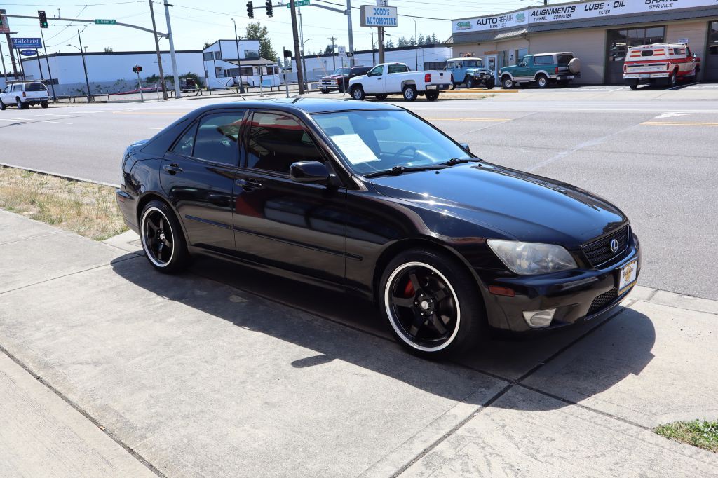 2004 Lexus IS Image 5