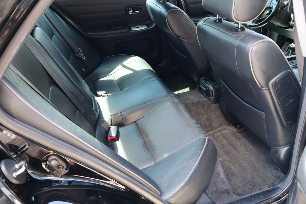 2004 Lexus IS Image 12