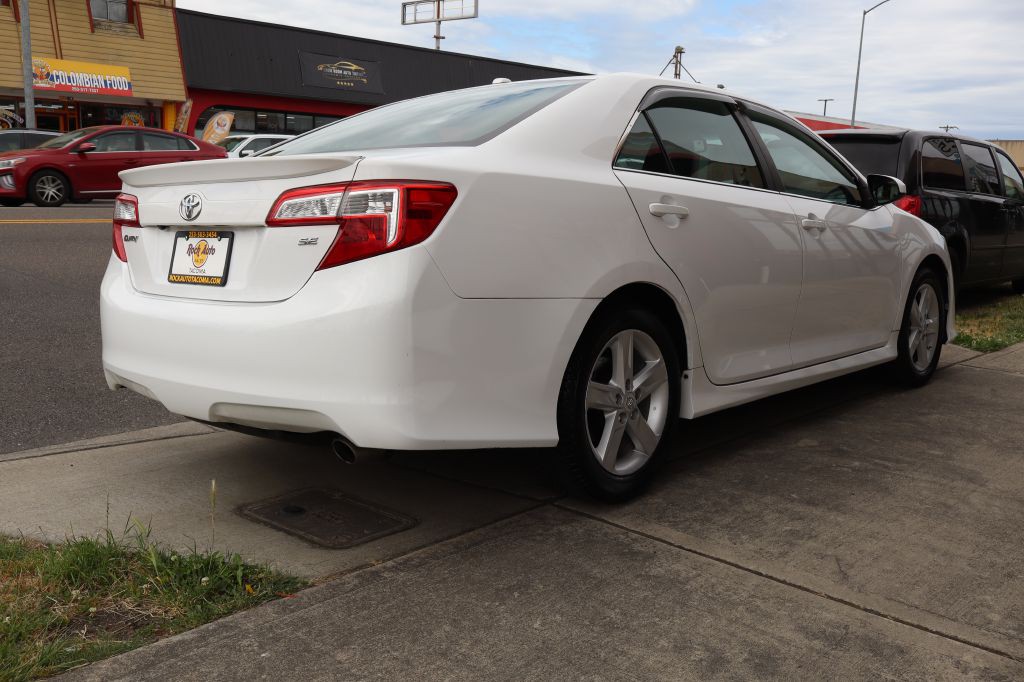 2012 Toyota Camry Image 6