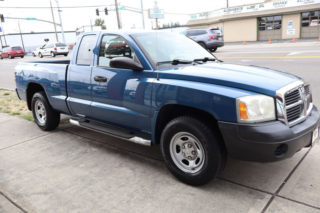 2005 Dodge Dakota Image 5