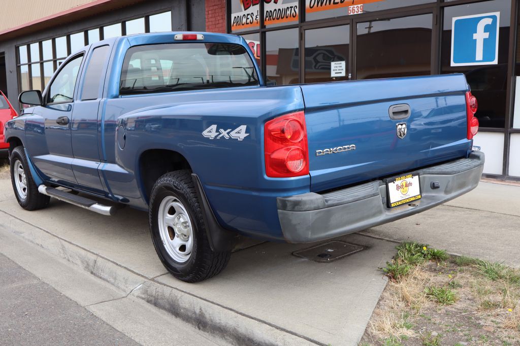 2005 Dodge Dakota Image 8