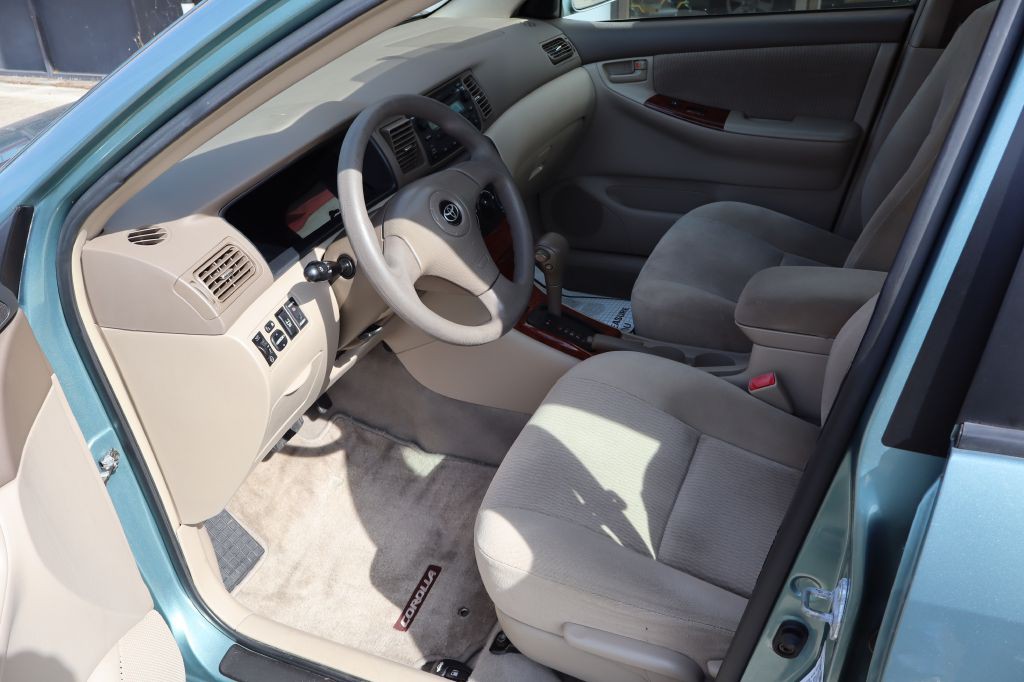 2005 Toyota Corolla Image 9