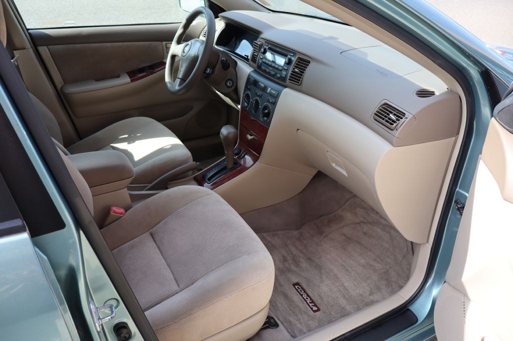 2005 Toyota Corolla Image 13