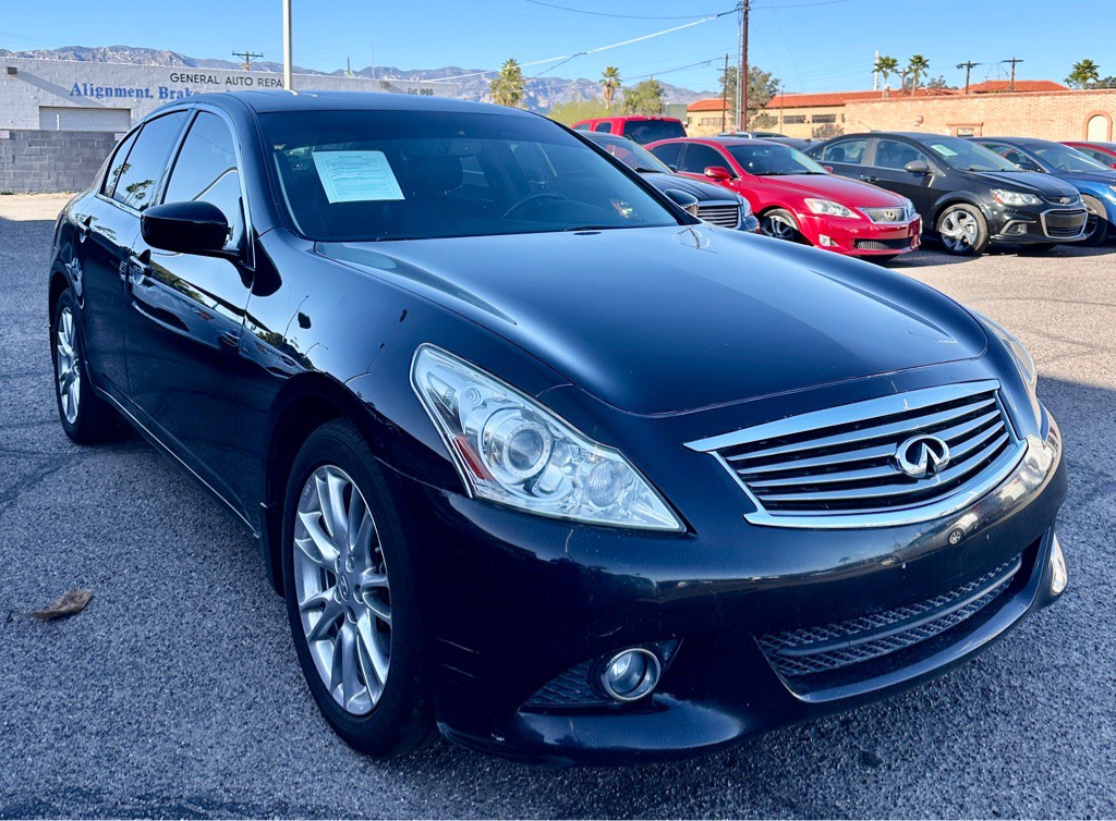 2011 INFINITI G37 Image 8