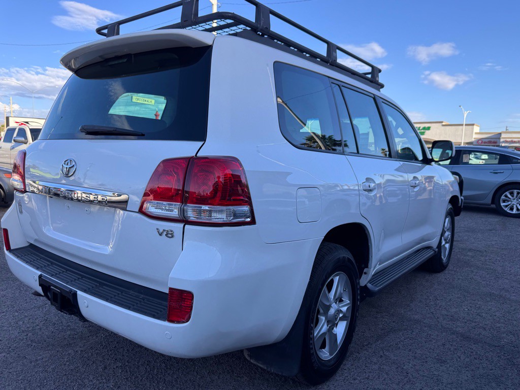 2008 Toyota Land Cruiser Image 11