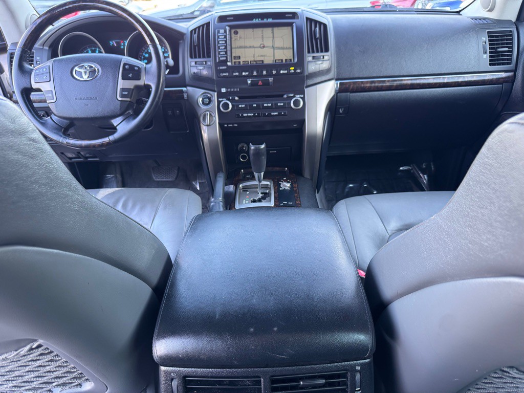 2008 Toyota Land Cruiser Image 28