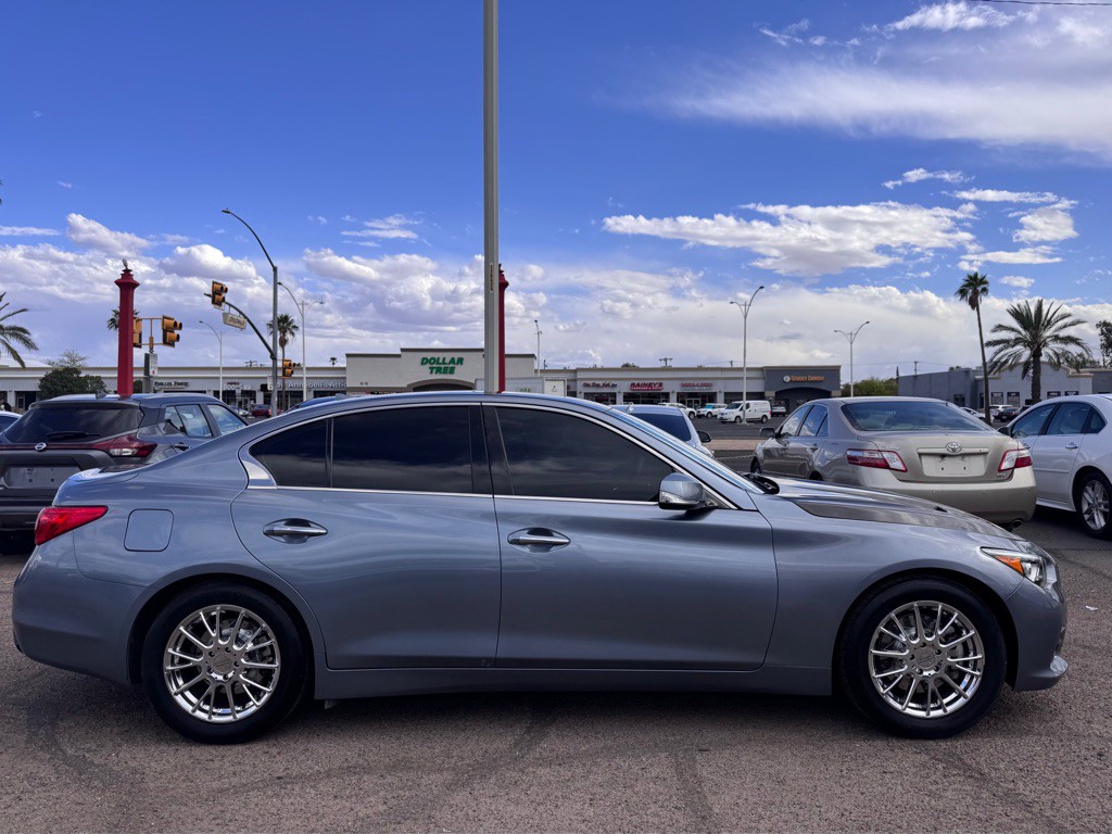 2017 INFINITI Q50 Image 5