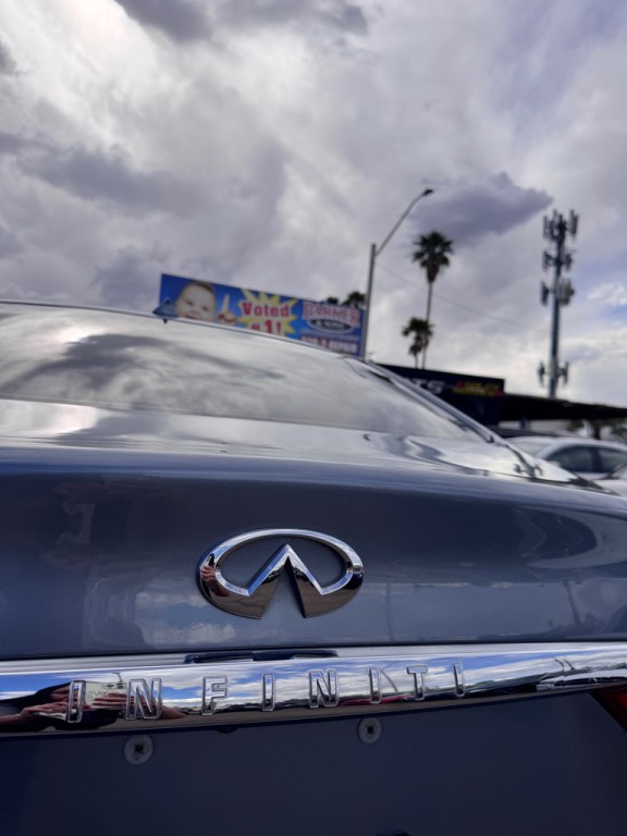 2017 INFINITI Q50 Image 11