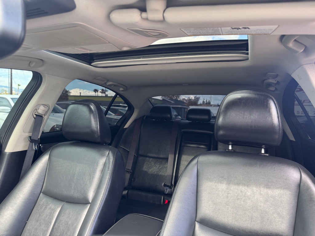 2017 INFINITI Q50 Image 13