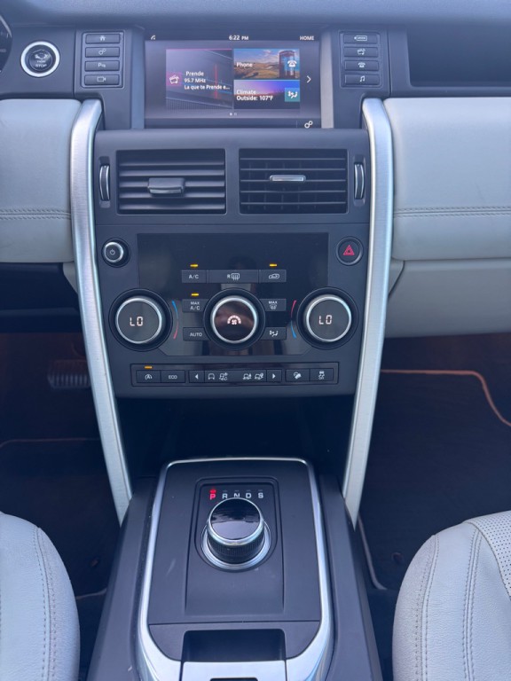 2017 Land Rover Discovery Sport Image 16